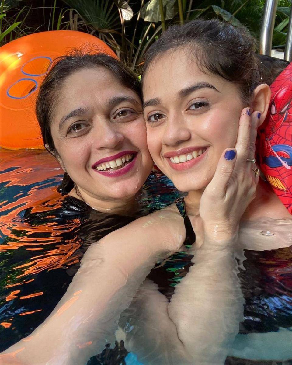 Jannat Zubair dan mama (instagram.com/jannatzubair29)