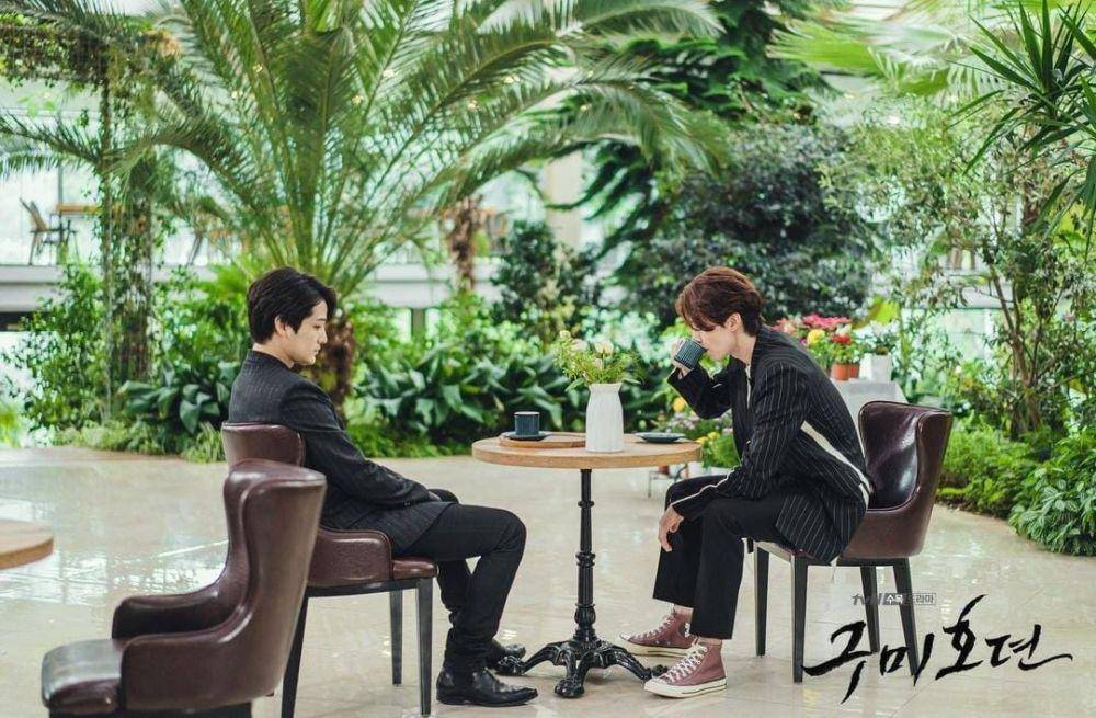 Kim Bum dan Lee Dong Wook di drama Tale of Nine Tailed (instagram.com/tvn_drama)