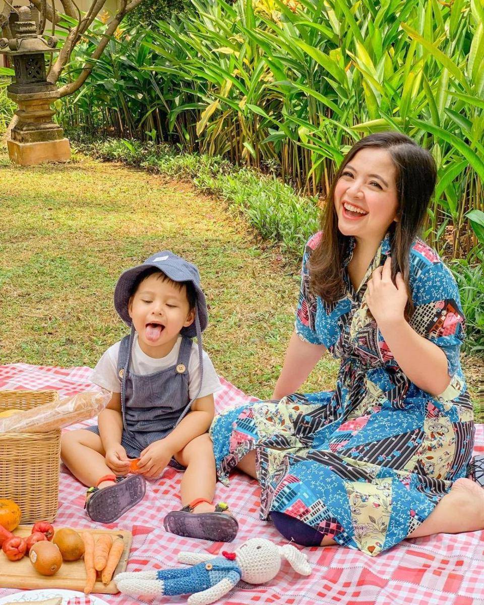 Gaya serasi Tasya Kamila dan Rasya (instagram.com/tasyakamila)
