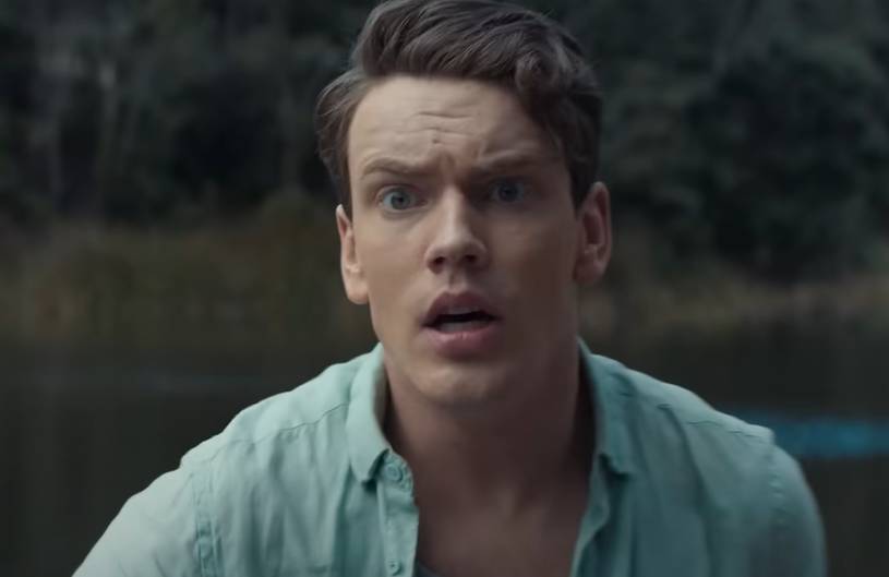 cuplikan Caleb diserang di Evil Dead Rise (dok. Warner Bros. Pictures/Evil Dead Rise)