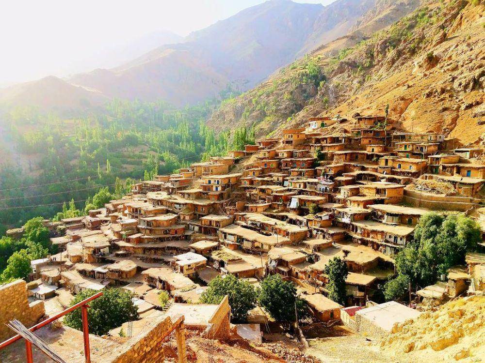 Desa Sar Agha Seyed, Iran (instagram.com/g_o_d_william)