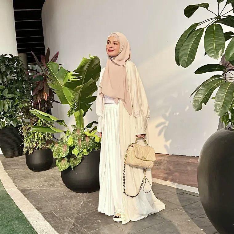 OOTD hijab (instagram.com/shireensungkar)