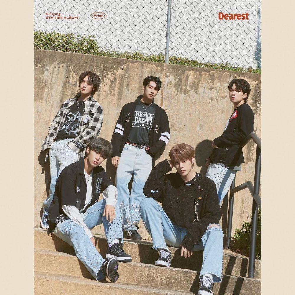 Grup band N. Flying (Instagram.com/letsroll_nf)