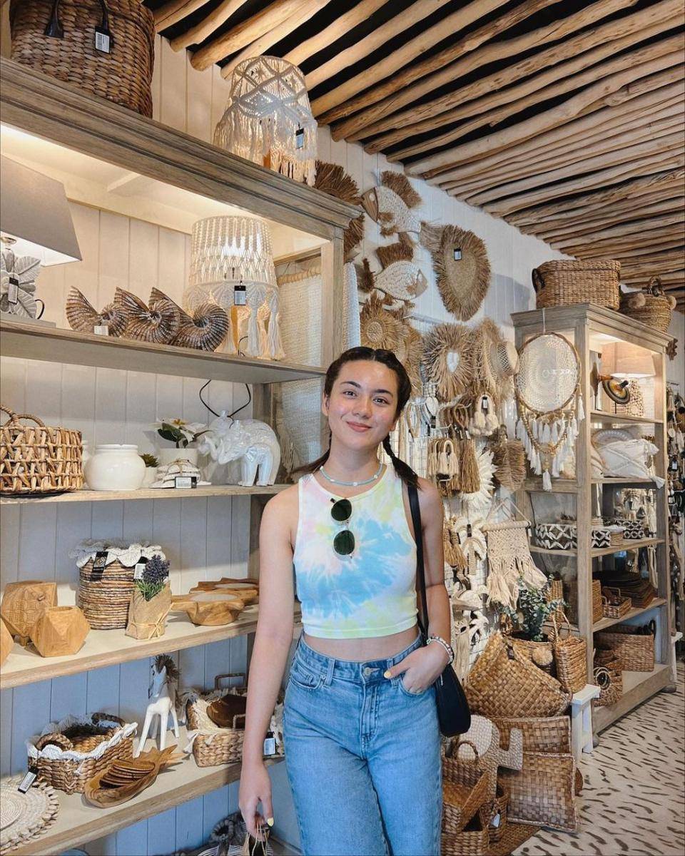 Ersya Aurelia (instagram.com/ersyaurel)