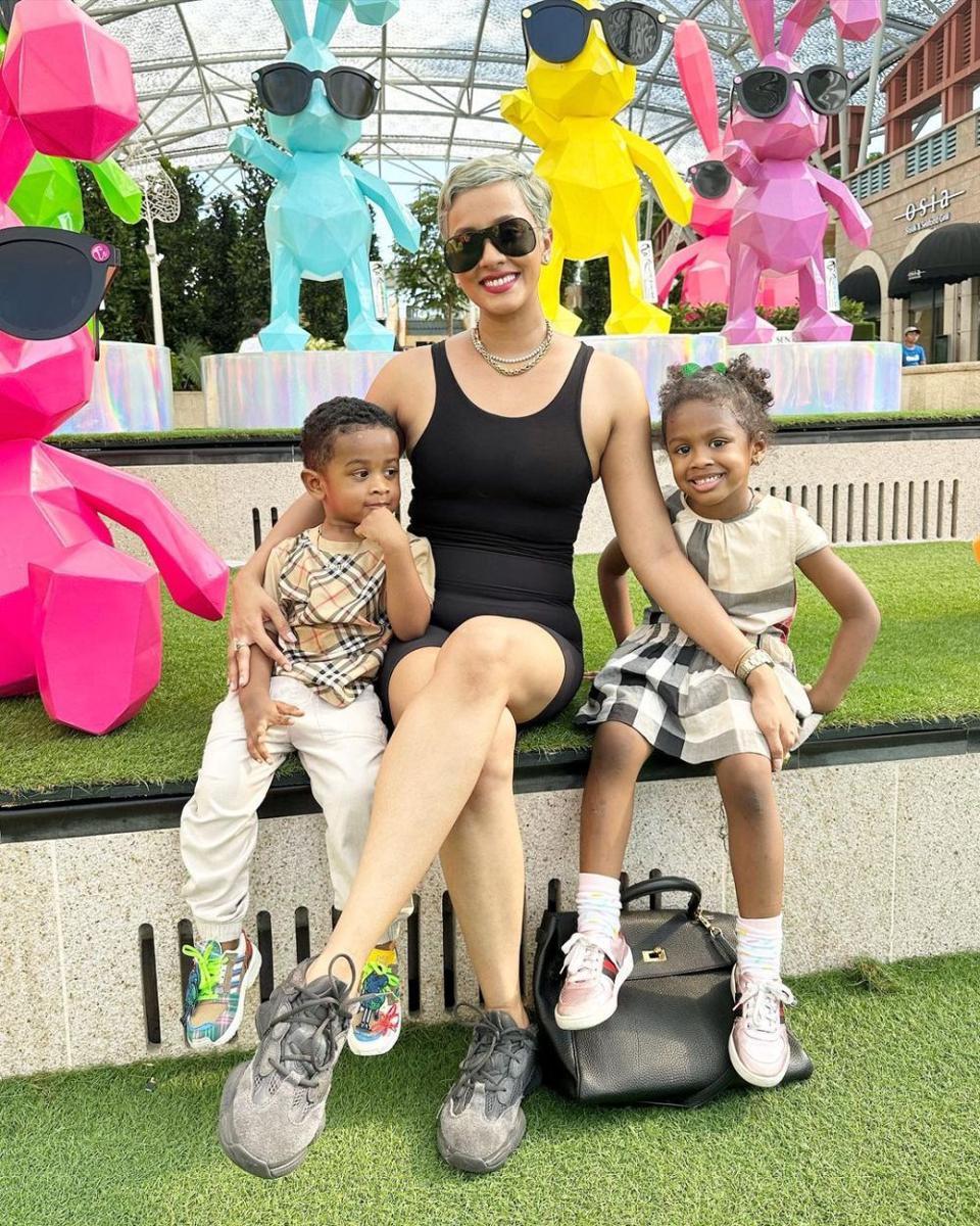 potret Kimmy Jayanti dan keluarga di Singapura (instagram.com/kimmyjayanti)