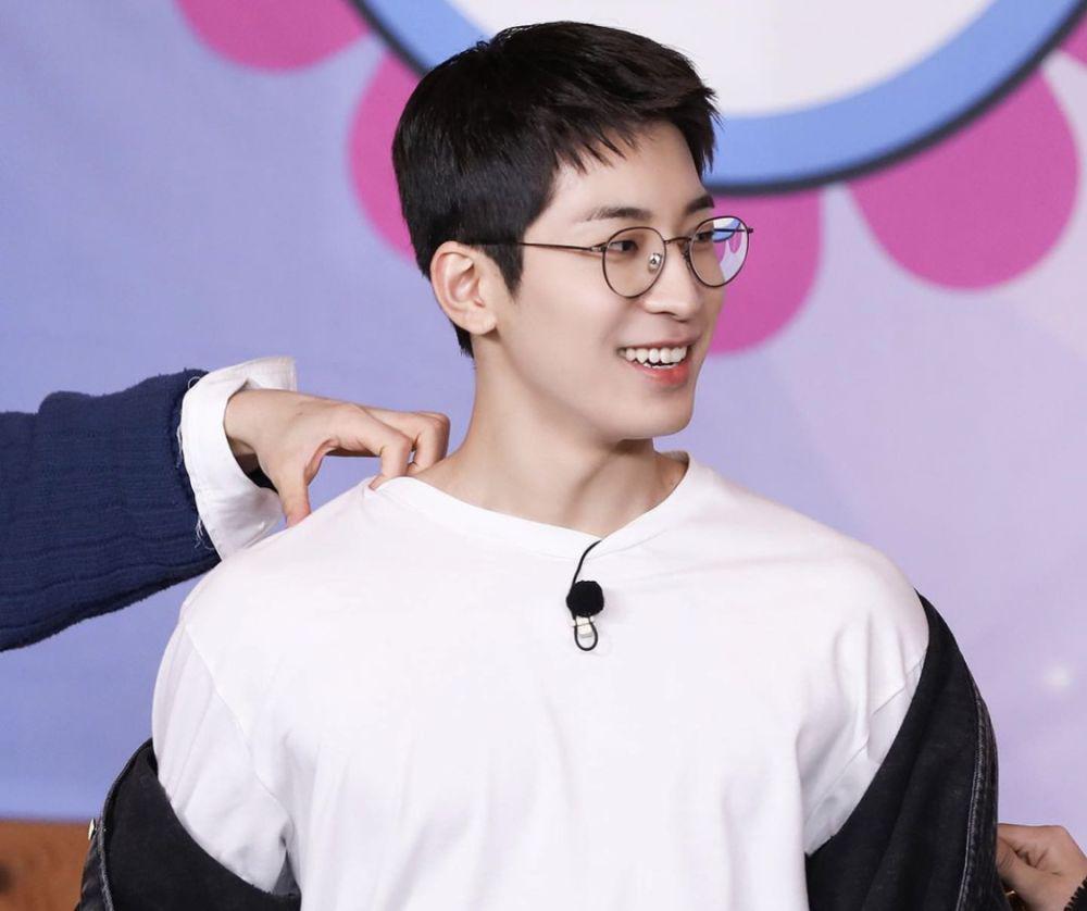 Potret Wonwoo Seventeen Berbahu Lebar, Senderan Terbaik untuk Carat!