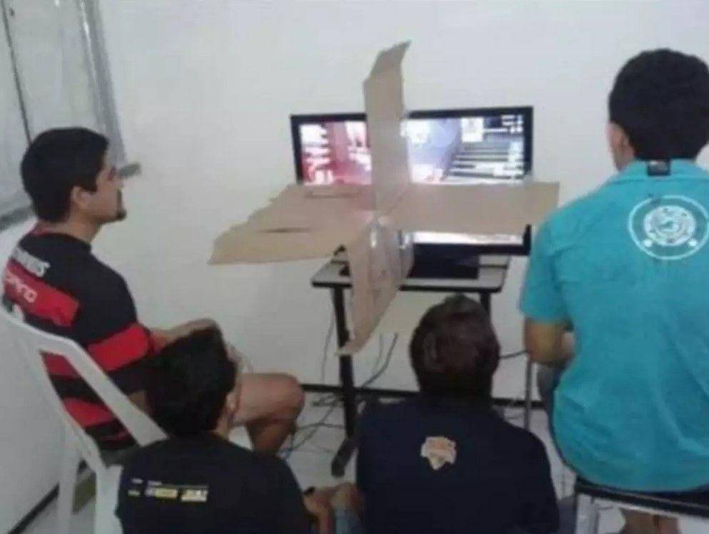 akal-akalan gamers kocak (instagram.com/humorsantuy)