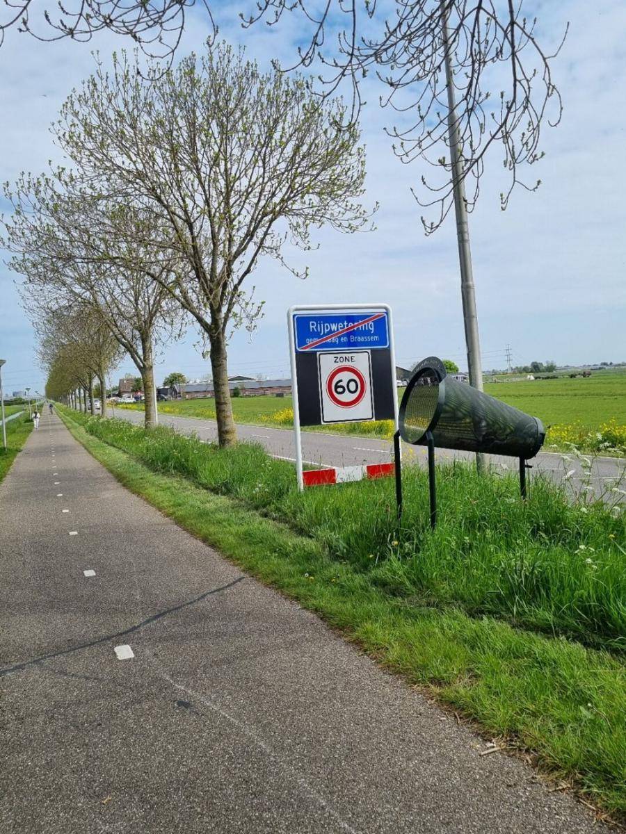 potret tempat sampah desain unik (reddit.com/user/Bubbleteade)