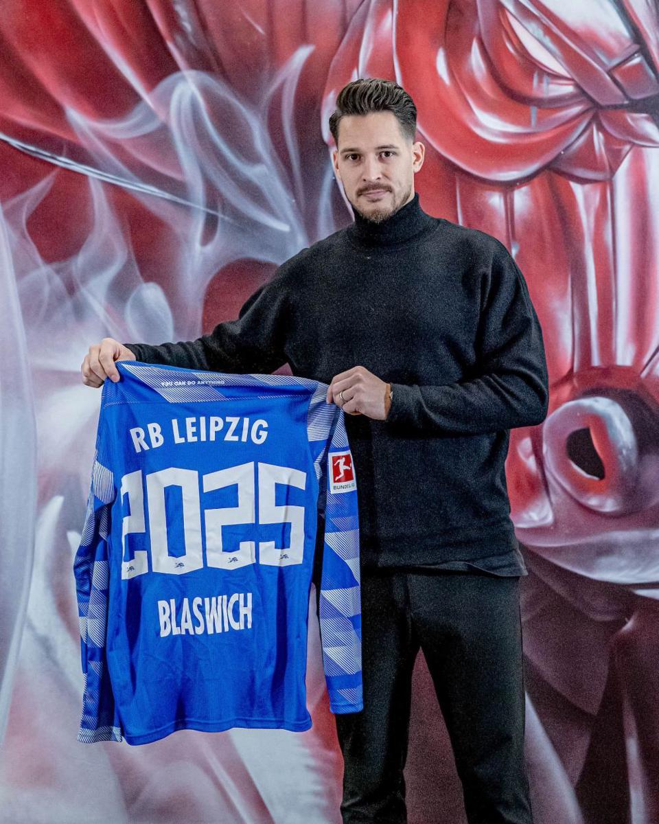 Janis Blaswich (twitter.com/RBLeipzig_EN)