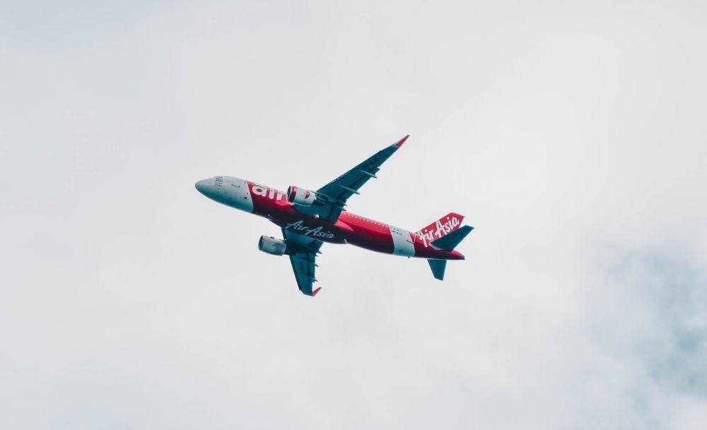 Potret maskapai Air Asia (unsplash.com/sayhitobel)