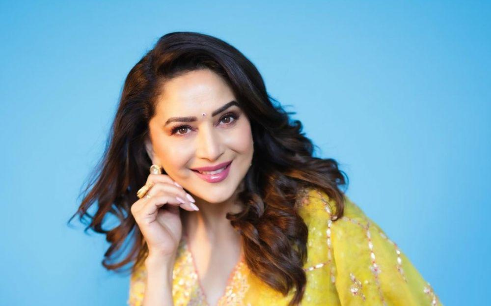 Madhuri Dixit (instagram.com/madhuridixitnene)