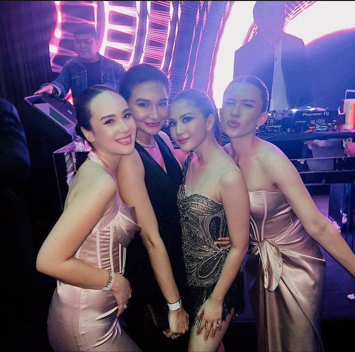 After Party Mila (Instagram.com/pammybowie)