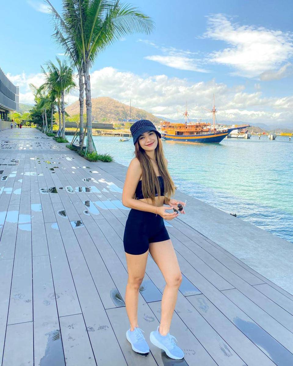 OOTD musim panas ala Andi Annisa (instagram.com/andiannsyah)