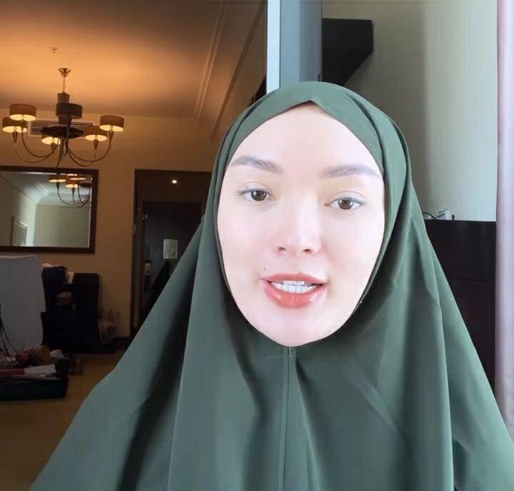 potret Zaskia Gotik dan keluarga umrah (instagram.com/zaskia_gotix)