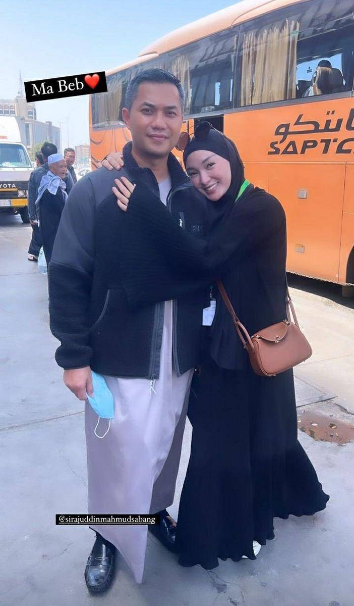 potret Zaskia Gotik dan keluarga umrah (instagram.com/zaskia_gotix)