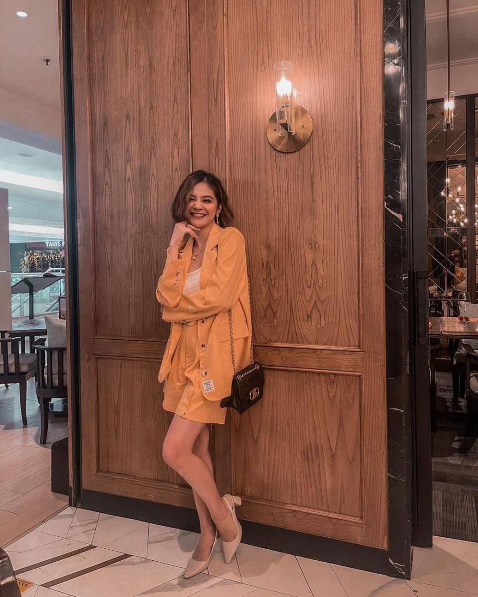 Gaya nyentrik Tiwi T2 (instagram.com/tentangtiwi)