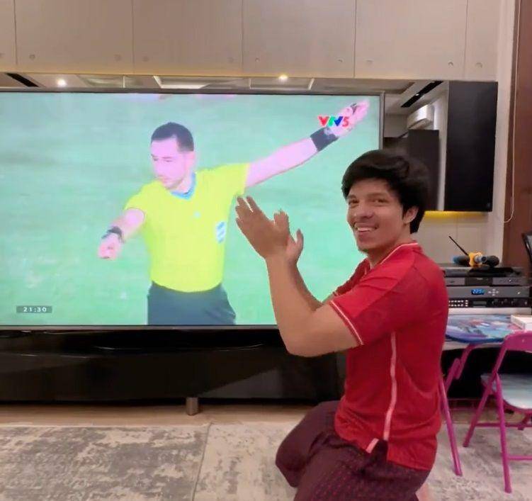 potret Atta Halilintar kena prank wasit final sepak bola SEA Games 2023 (instagram.com/attahalilintar)