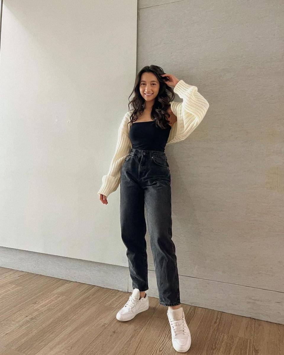 OOTD pakai long pants ala Megan Domani (instagram.com/megandomani1410)