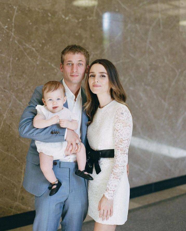 potret Jeremy Allen White, Addison Timlin, dan sang anak (instagram.com/addison.timlin)