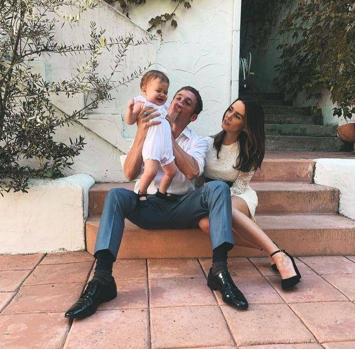 potret Jeremy Allen White, Addison Timlin, dan sang anak (instagram.com/addison.timlin)