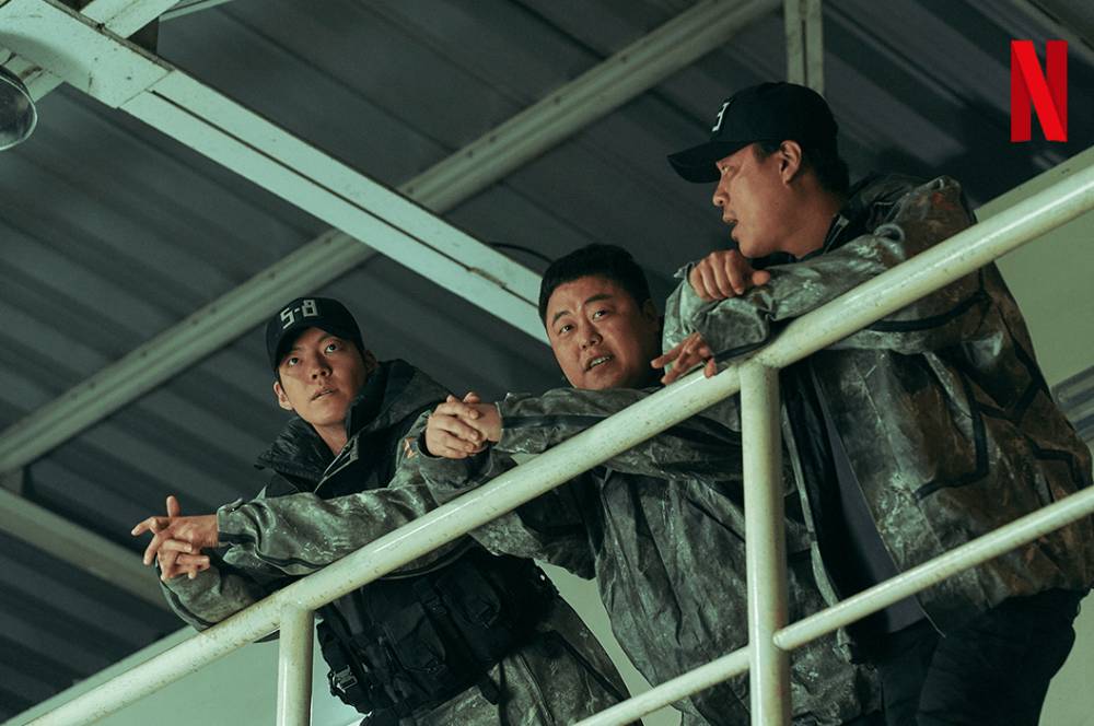 cuplikan scene Black Knight (instagram.com/netflixkr)