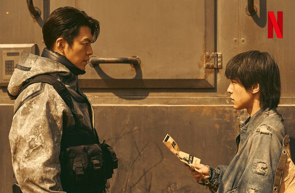 cuplikan scene Black Knight (instagram.com/netflixkr)