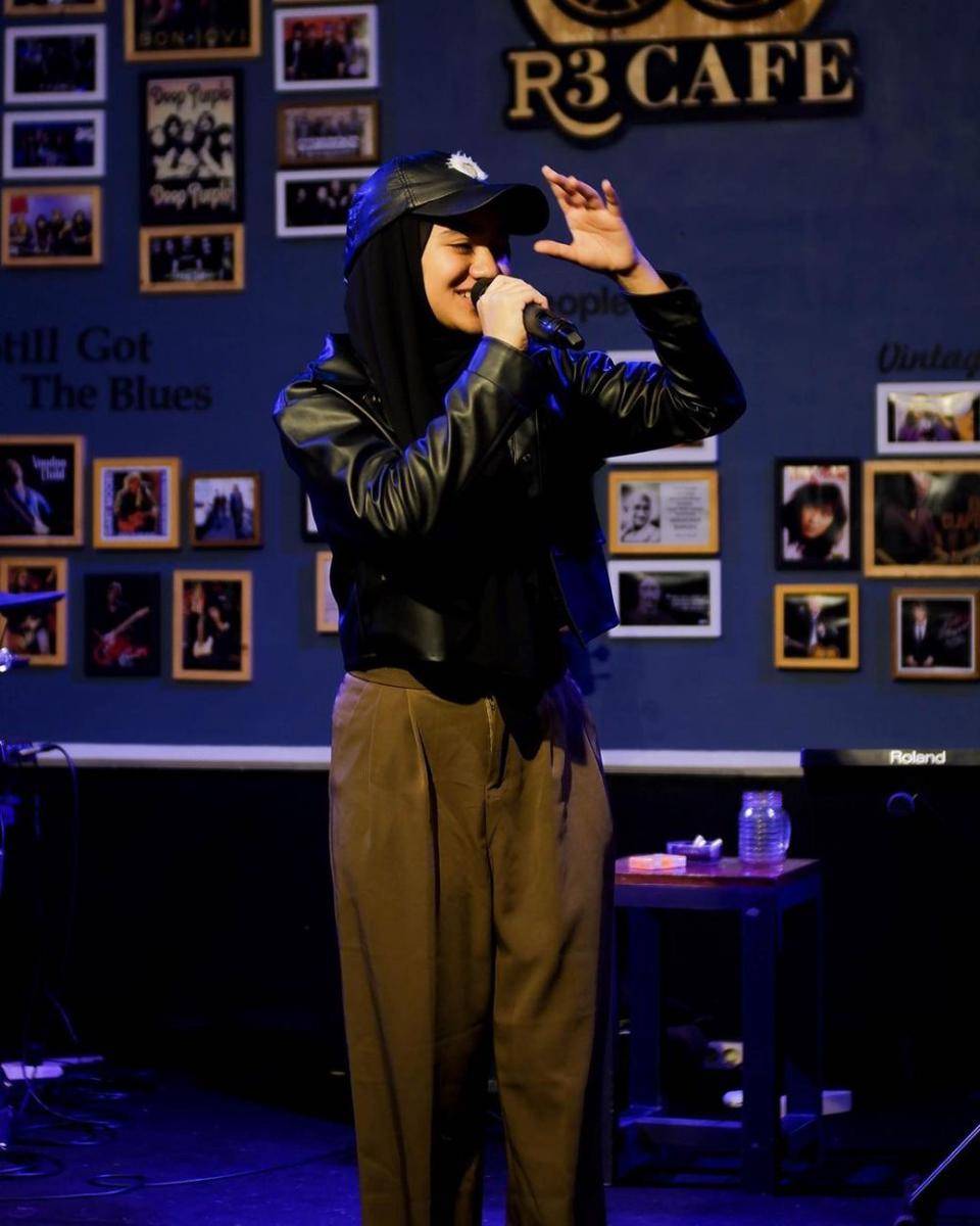 potret OOTD jaket kulit Nabila Taqiyyah (instagram.com/Nabila Taqiyyah)