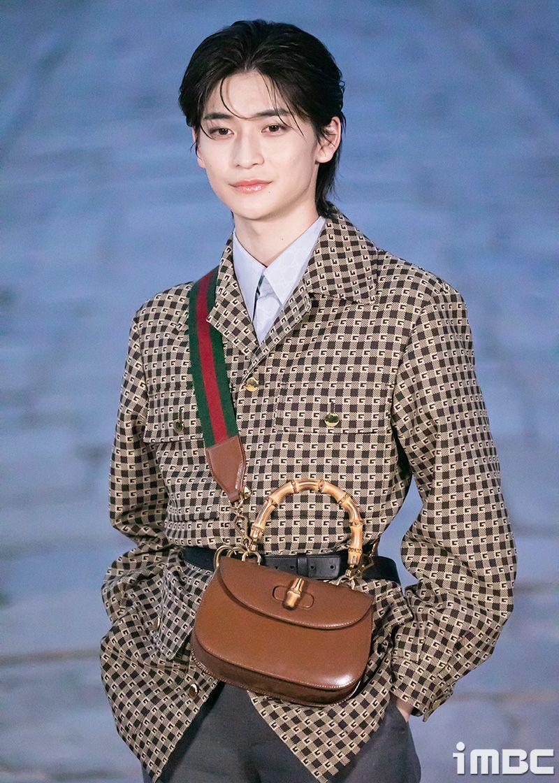 potret Fumiya Takahashi di Gucci Cruise 2024 (dok. iMBC)