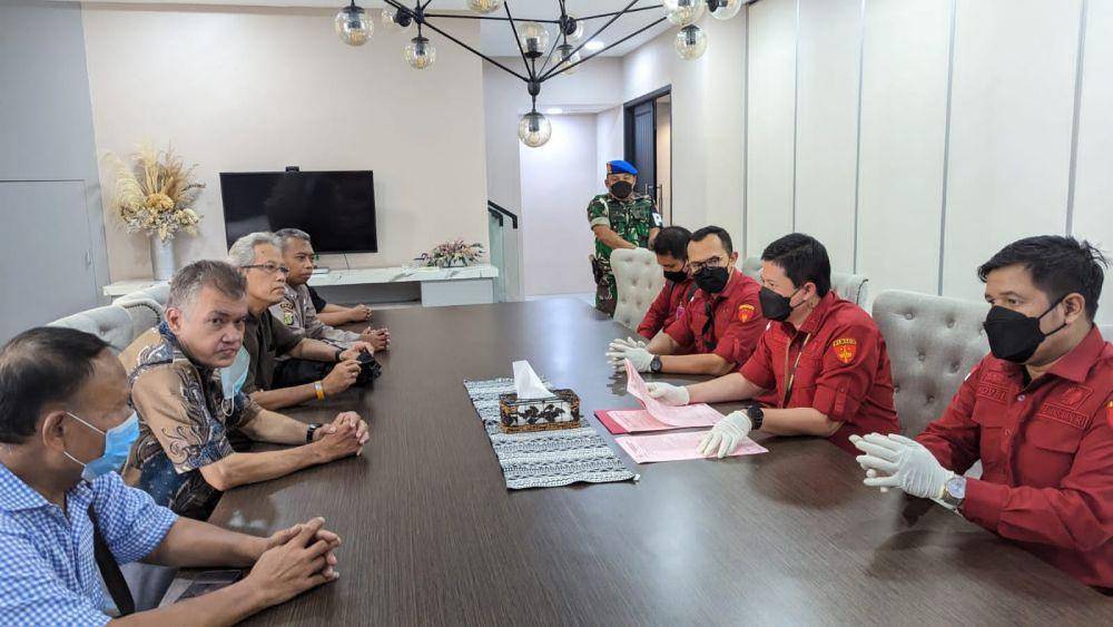 Penggeledahan dan Penyitaan Rumah Dinas Johnny G. Plate pada Rabu (17/5/2023). (dok. Humas Kejagung)