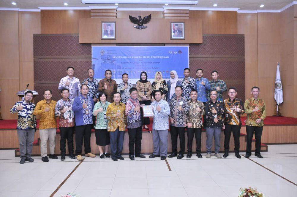 Pemerintah Kabupaten OKU Timur kembali meraih dan mempertahankan opini Wajar Tanpa Pengecualian (WTP) 11 kali berturut-turut atas Laporan Hasil Pemeriksaan (LHP) Keuangan Pemerintah Daerah (LKPD) 2022. (Dok. Humas Pemkab OKU Timur)