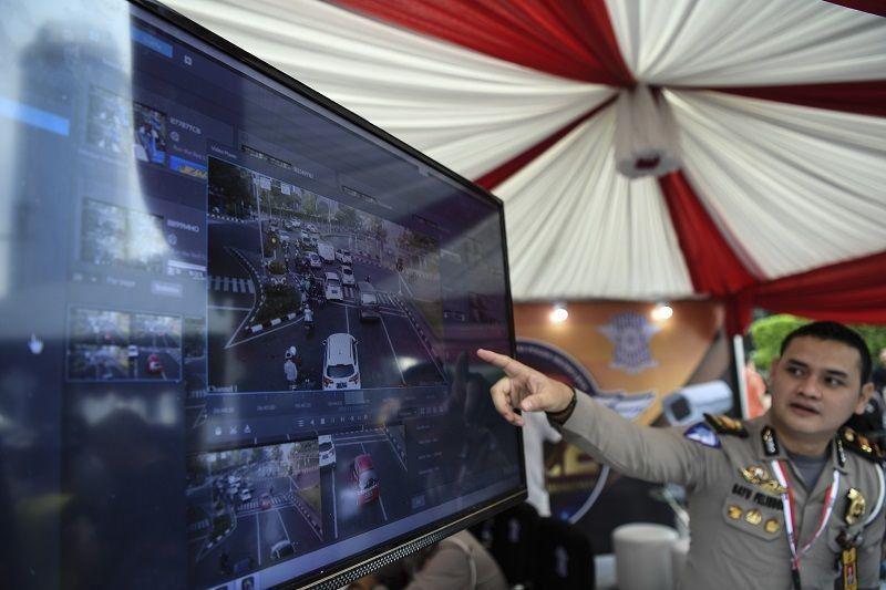Ilustrasi tilang elektronik. (ANTARA FOTO/Hafidz Mubarak A)