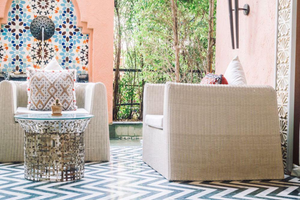 5 Ciri Karakteristik Interior Khas Mediterania, Penuh Motif dan Warna