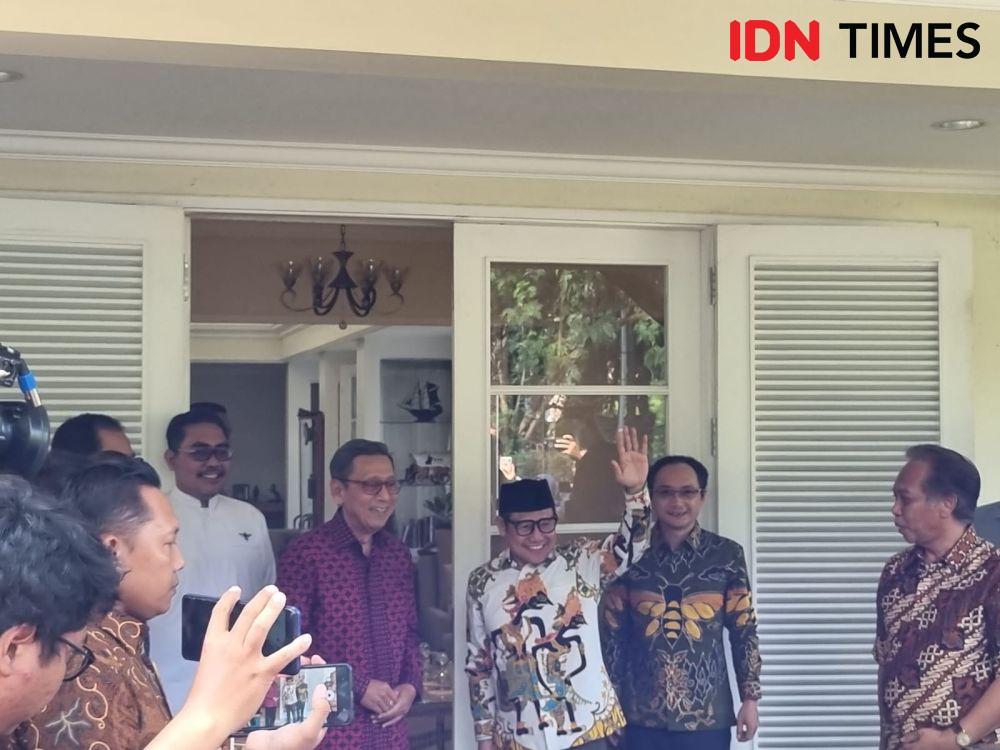 Pakai Batik Motif Wayang, Cak Imin Temui Wapres Era SBY