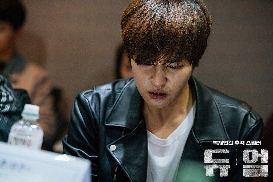 Yang Se Jong di Duel (twitter.com/OCN_ORIGINAL)