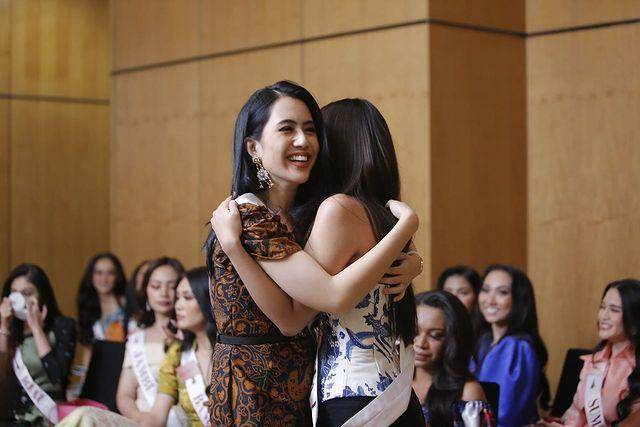 Potret saat Momen Deep Interview Puteri Indonesia 2023 (Instagram.com/officialputeriindonesia)