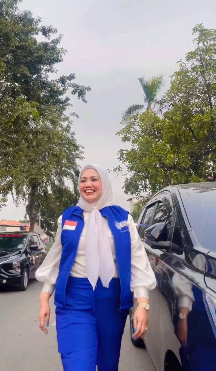 potret Elly Sugigi blusukan ke dapil (instagram.com/ellysugigi_real_)