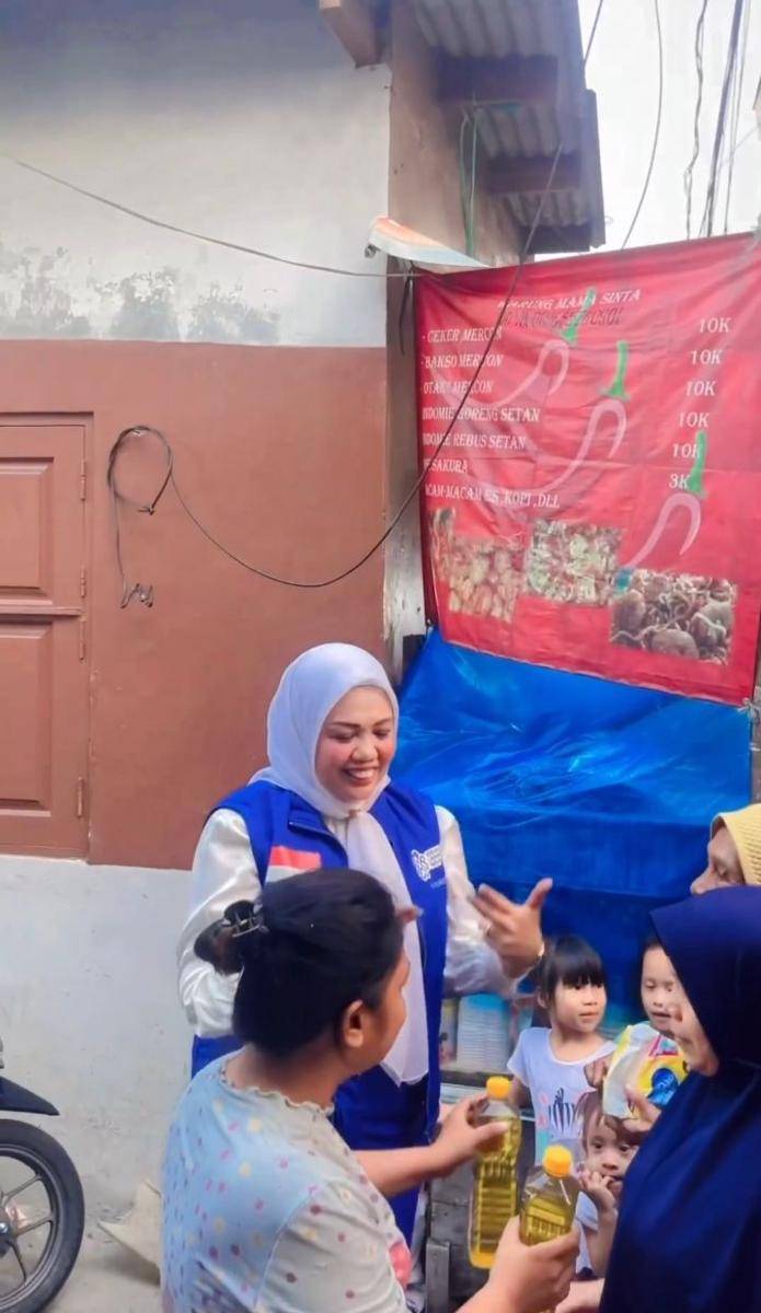 potret Elly Sugigi blusukan ke dapil (instagram.com/ellysugigi_real_)