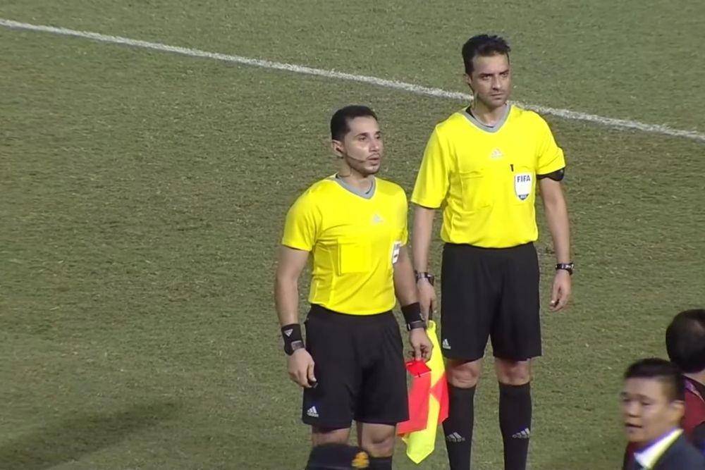 Qasim Matar Ali Al-Hatmi, wasit asal Oman yang memimpin laga Indonesia vs Thailand pada final sepak bola SEA Games 2023 (youtube.com/RCTI Sports)