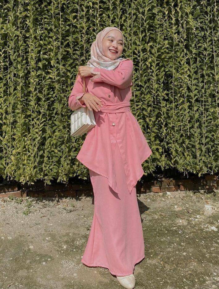 Dress hijab kondangan (instagram.com/chichiiannisa)