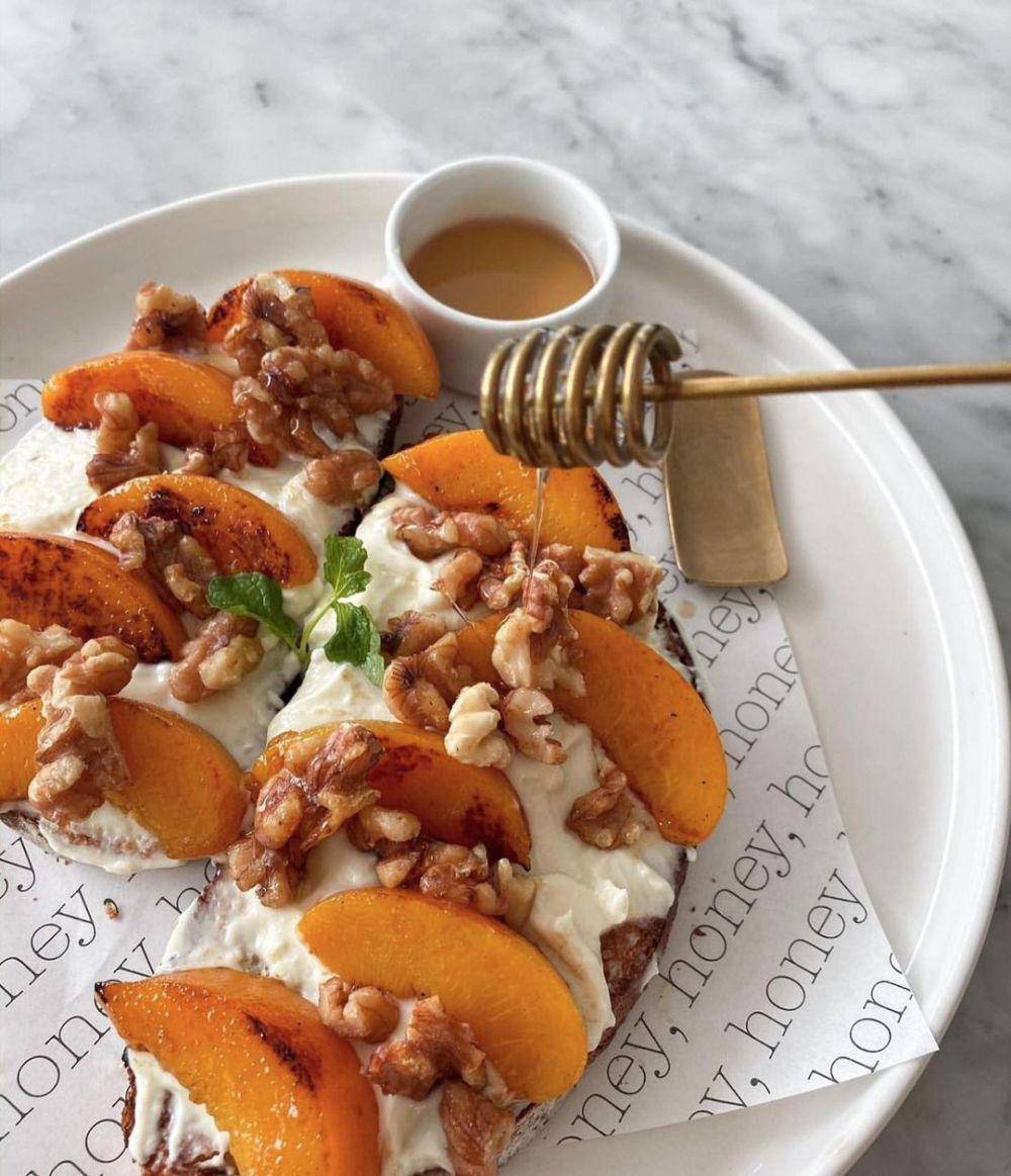 honey, (instagram.com/honeykitchenbali)