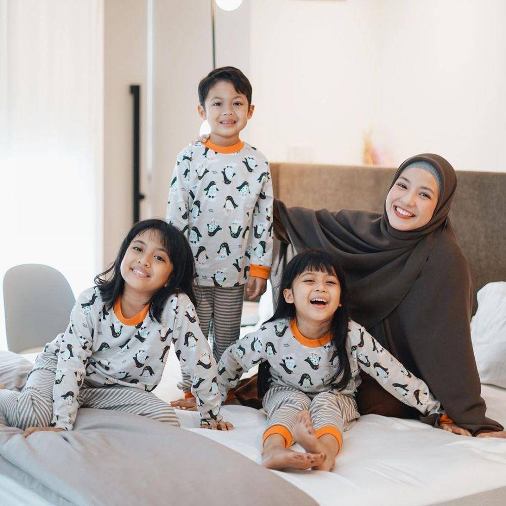 Potret Natasha Rizky dan anak-anaknya (instagram.com/natasharizkynew)