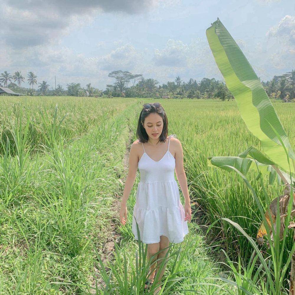Gaya liburan Anggika Bolsterli (instagram.com/anggikabolsterli)