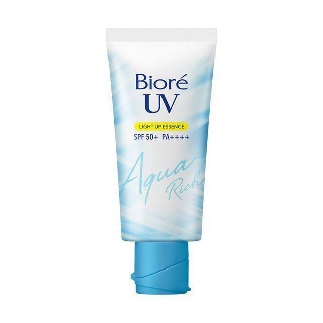 Biore UV Aqua Rich Sunscreen Glowing Natural Light Up Essence SPF 50 PA++++ (dok. KAO/Biore)