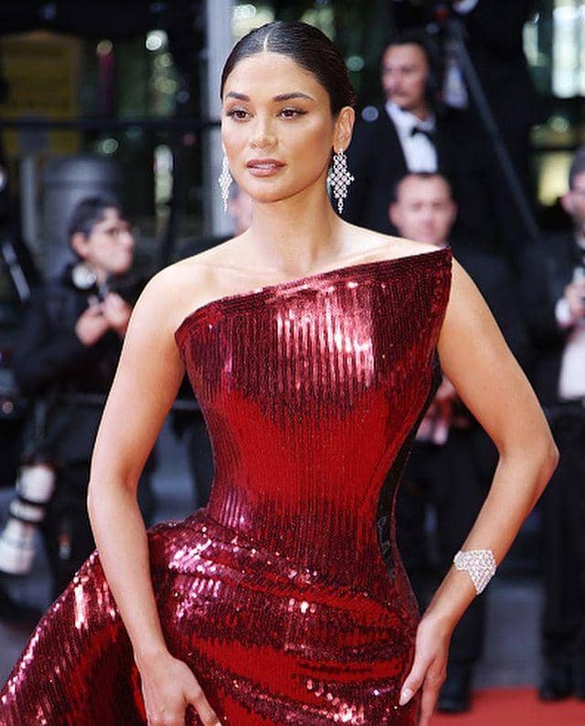 Potret Pia Wurtzbach, Miss Universe 2015 di Festival Film Cannes 2023 (Instagram.com/piawurtzbach)