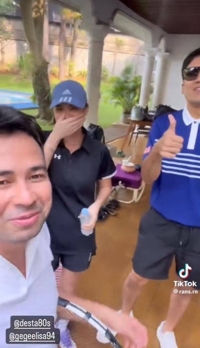potret Gege Elisa bermain tenis (tiktok.com/rans.rn)