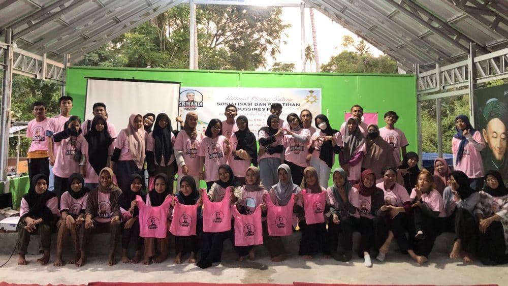 Galang Dukungan, Srikandi Ganjar Sulteng Bekali Pemuda Ilmu Bisnis