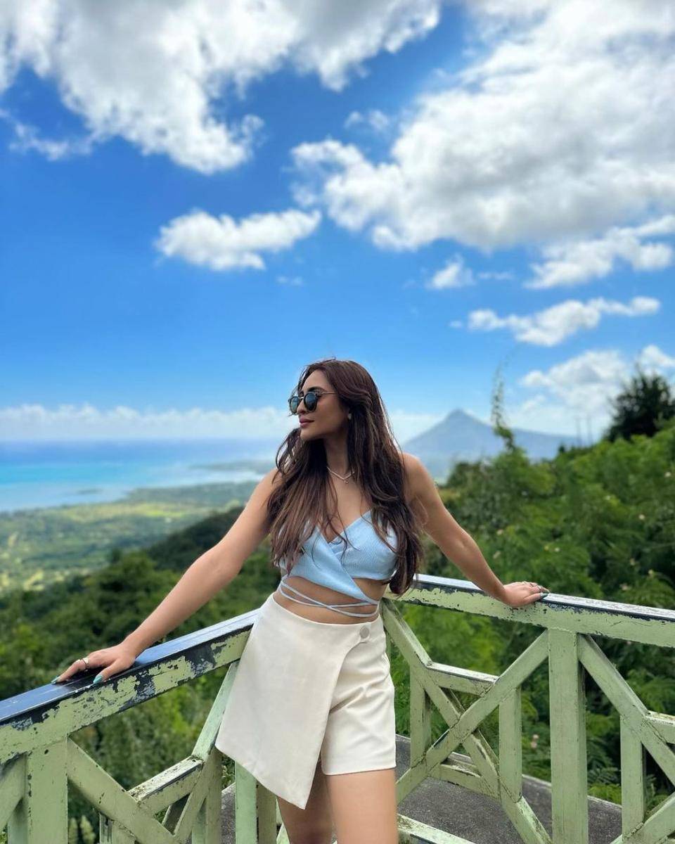 Krystle D'Souza (instagram.com/krystledsouza)