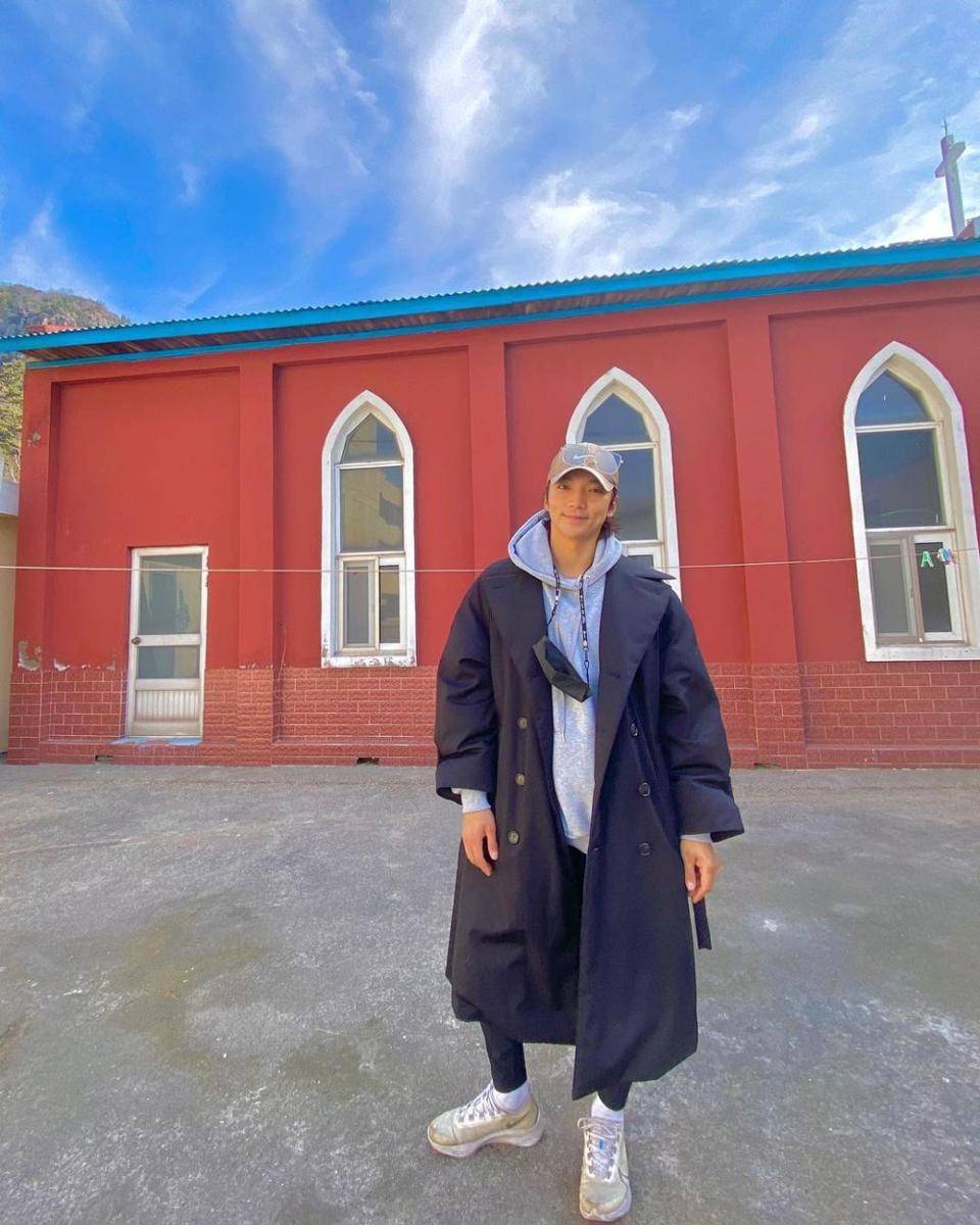 Hwang Hee (Instagram.com/hwanghee1018)
