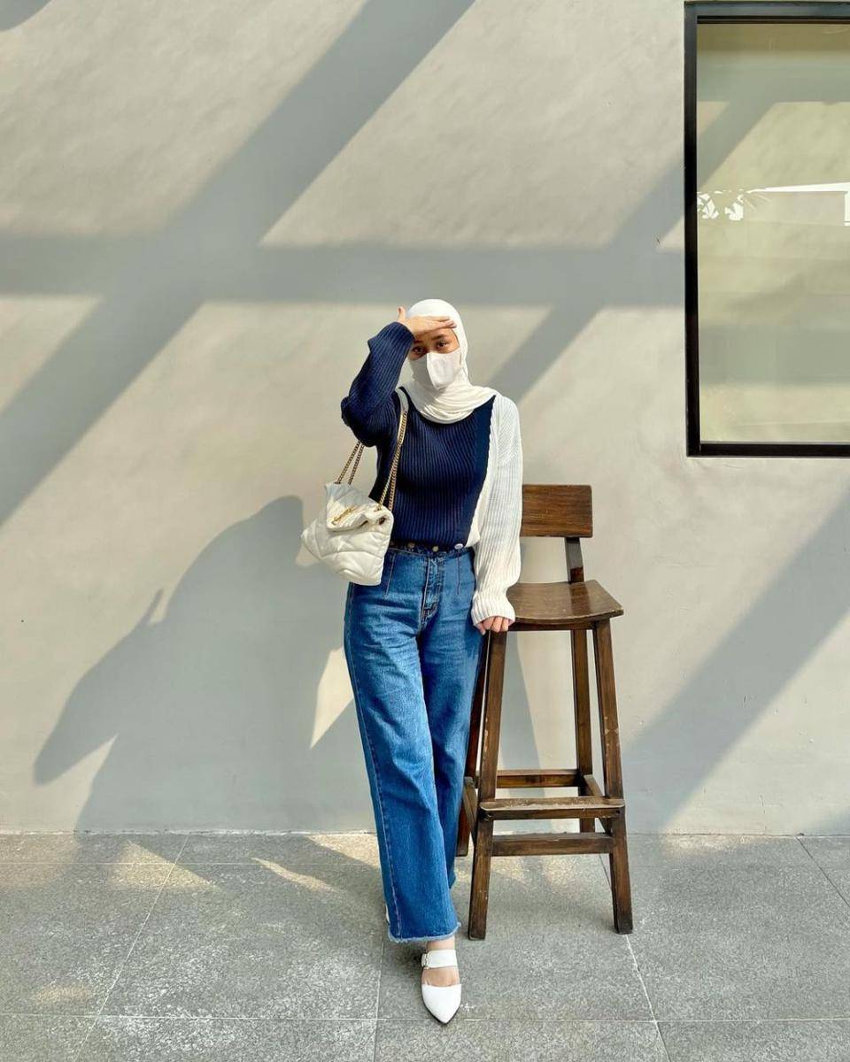 OOTD hijab mama muda ala artis (instagram.com/dindahw)