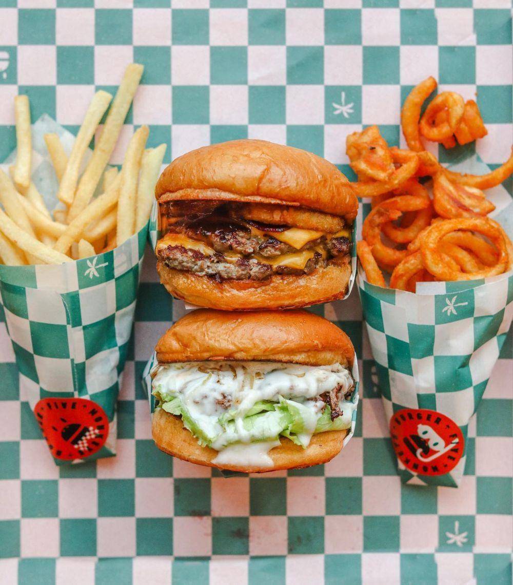 Menu di Five Monkeys Burger